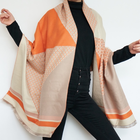 Scarf size 65cm ×185cm - Picture 3 of 3